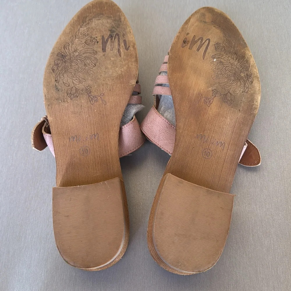 Miracle Miles - Billie Close Toed Strappy Sandals. Size 10 - Picture 5 of 6
